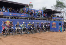 20 Ribu Penonton Tumpah Ruah! Cleosa Grasstrack Motocross Championship 2026 Bikin Lampung Timur Bergemuruh